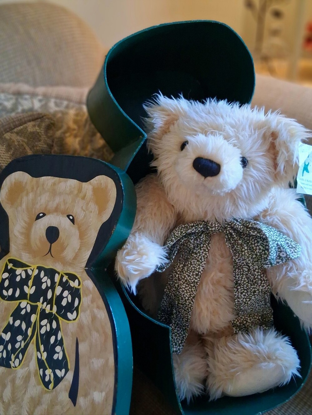 Vintage Haus Of Klaus 18" Cream Jointed Plush Teddy Bear In Box With Tag